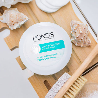 Pond’s Light Moisturiser 25 ml